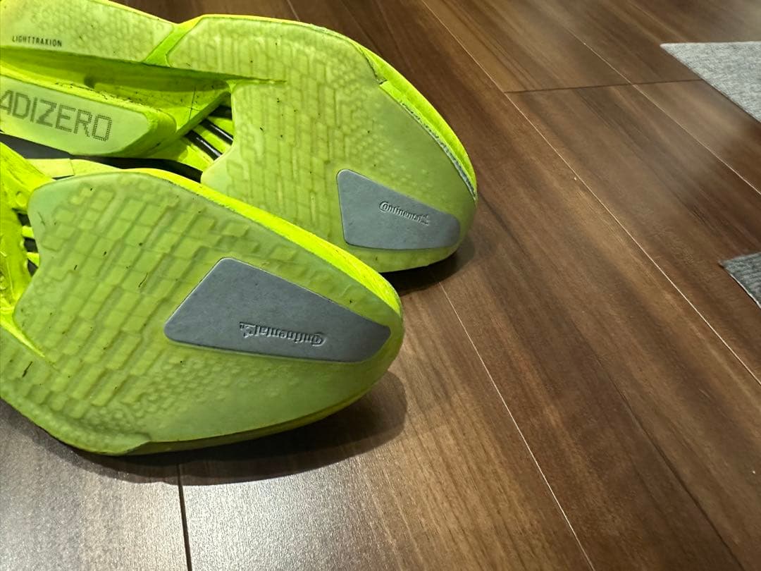 adidasアディゼロプロ4