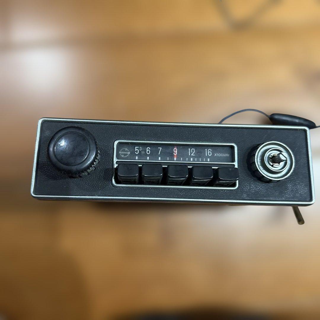 1975 日本正規BMW2002 tii 純正日本バンドラジオ