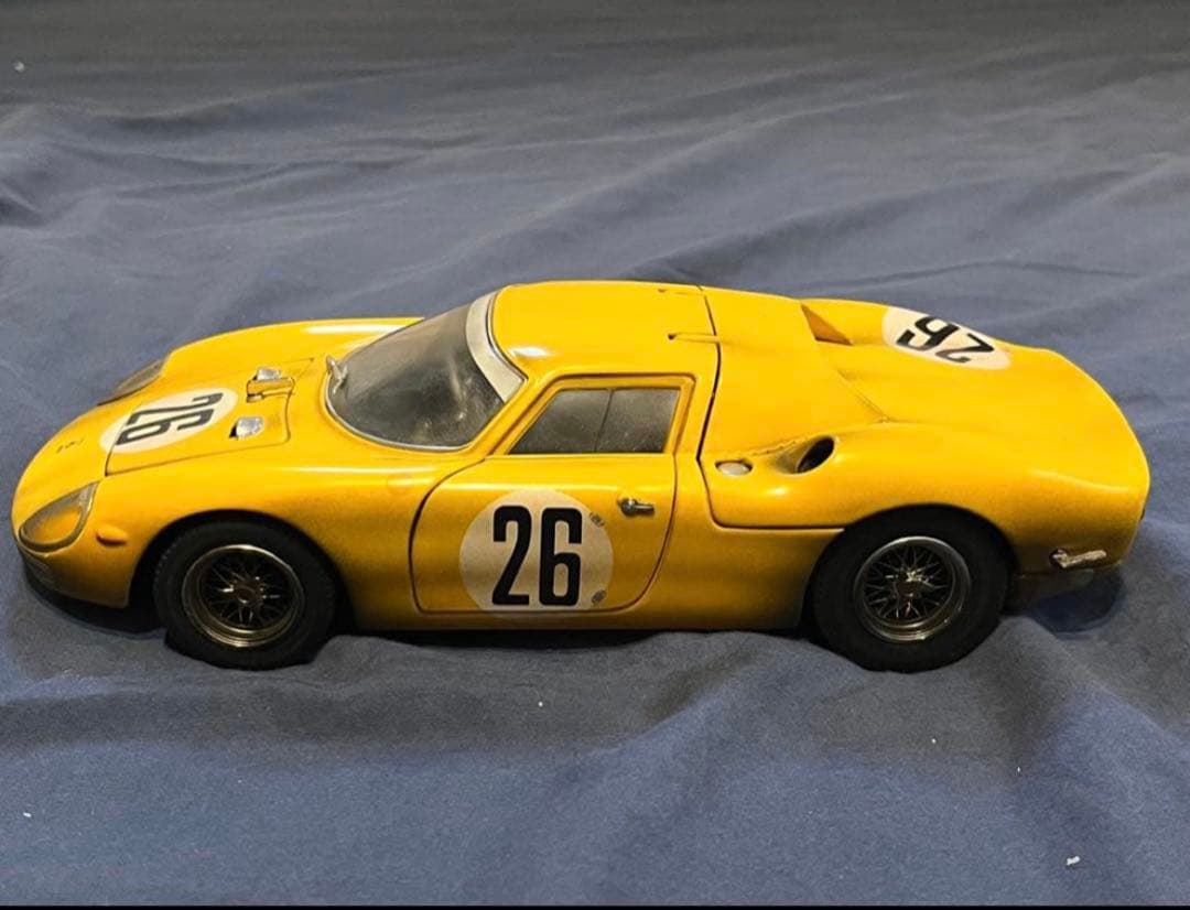 ホットウィール フェラーリ Ferrari 250 LM 1/18 モデルカー