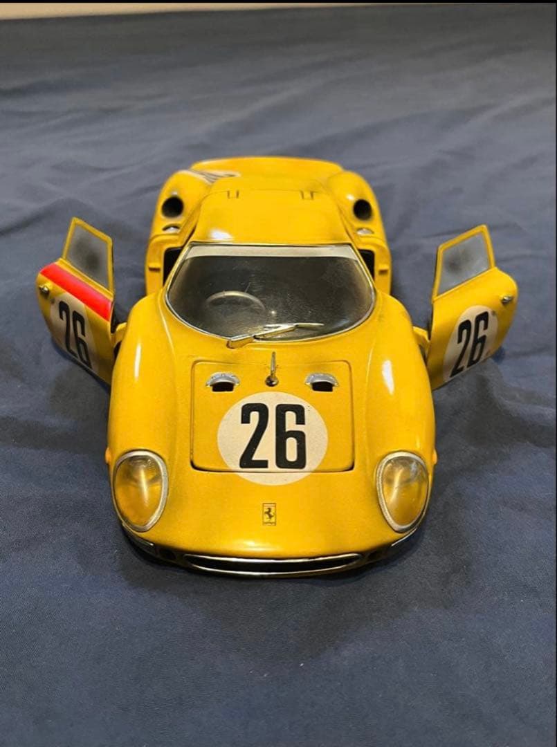ホットウィール フェラーリ Ferrari 250 LM 1/18 モデルカー