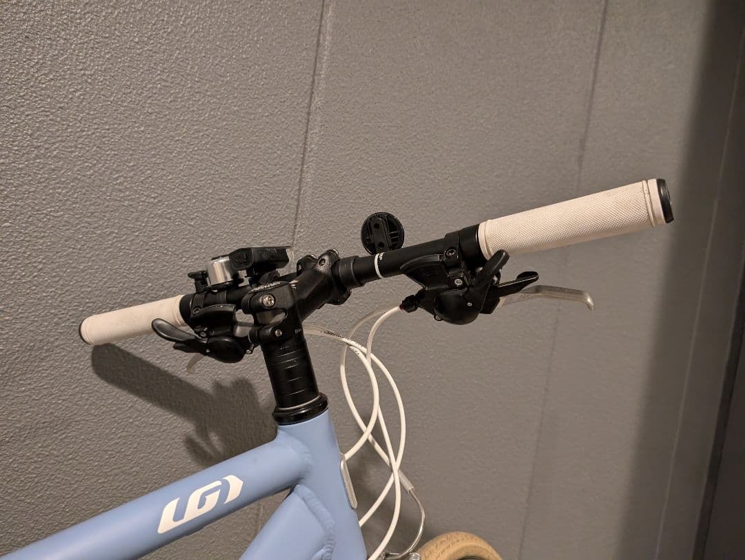 LOUIS GARNEAU クロスバイク サイズ42 完成車配送