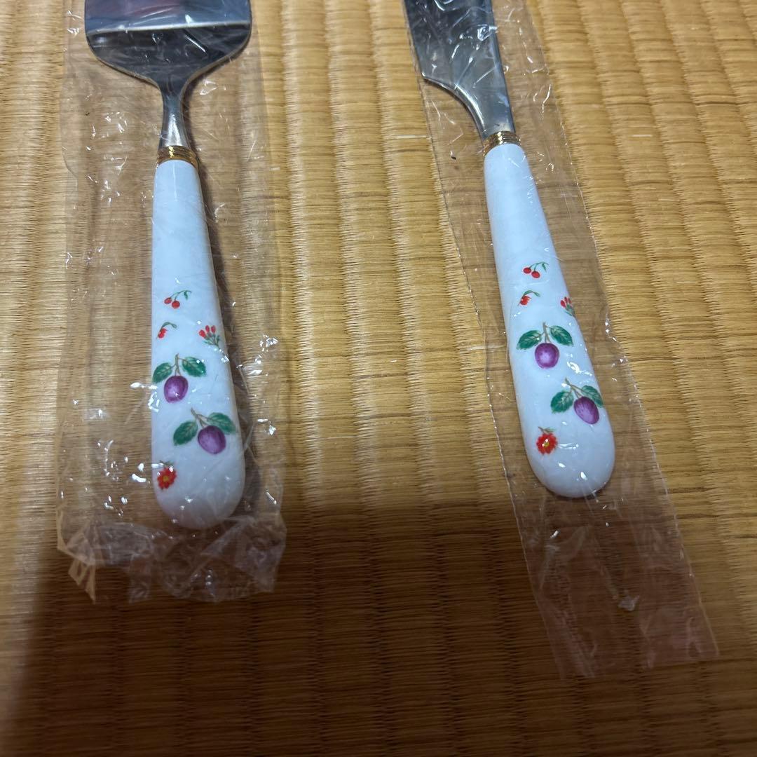 ケーキサーバーとナイフ