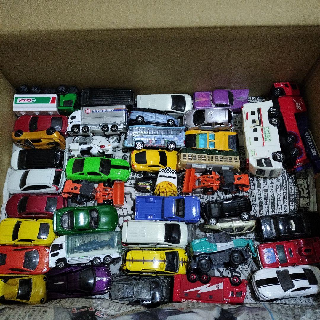 トミカミニカーまとめ売り180台以上