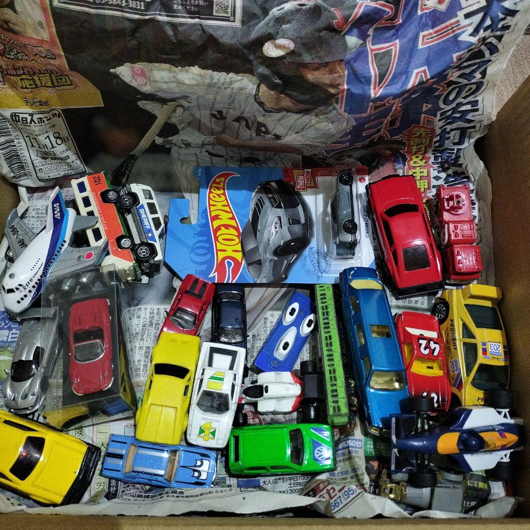 トミカミニカーまとめ売り180台以上