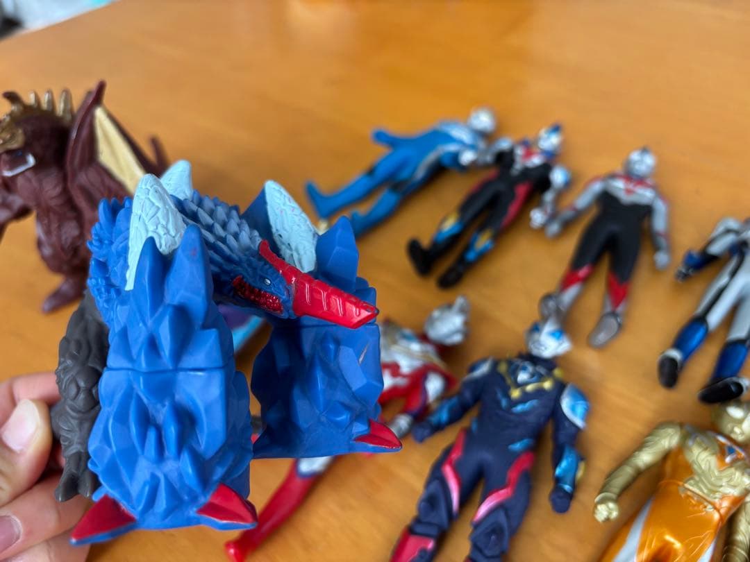 ウルトラマン　フィギュア19体
