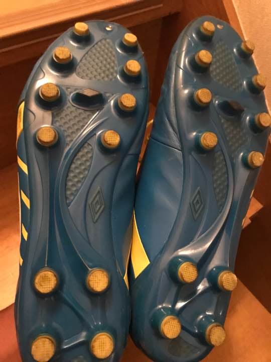 サッカースパイク アンブロ  29