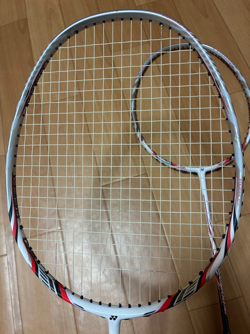 ヨネックス　ナノレイ700FX 2本セット