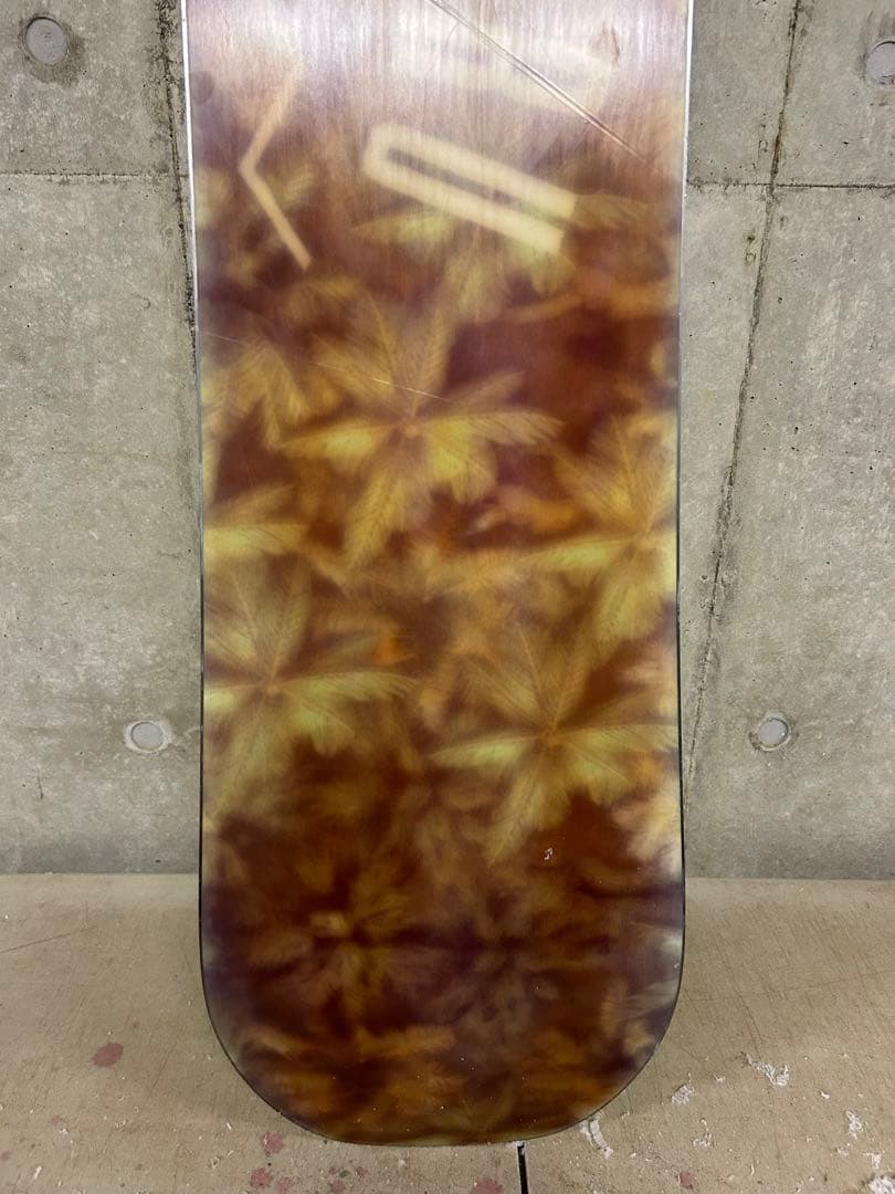 スノーボード DVGRU PARADEATH 153cm