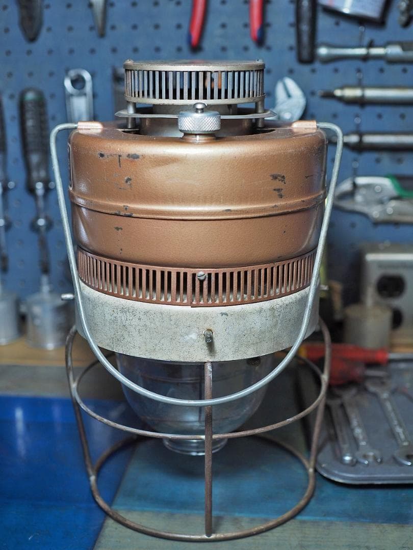 珍品 真下を照らせる逆さランタン AGM Kanplite　ＩＬ－12 t400