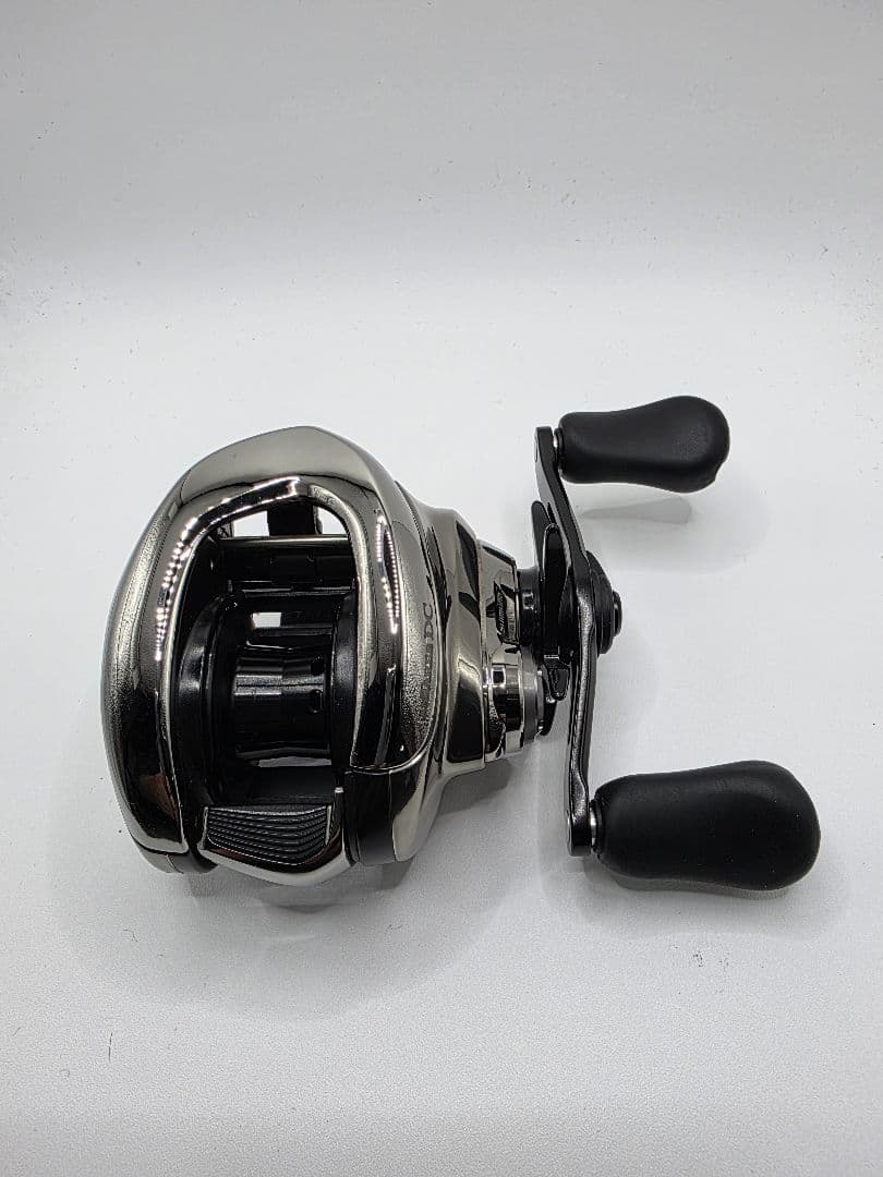 リール YT32 21ANTARES DC HG RIGHT