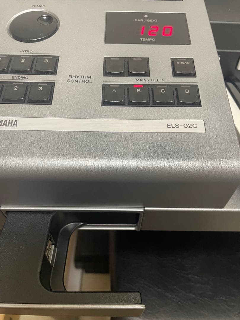 YAMAHA STAGEA ELS02c エレクトーン