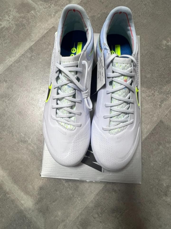 Nike フットサルシューズ ホワイト/ネオンイエロー