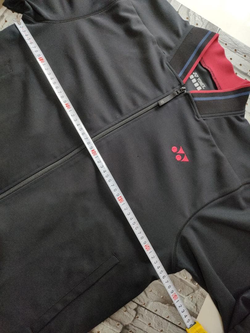 yonex ヨネックス　ウォームアップシャツ