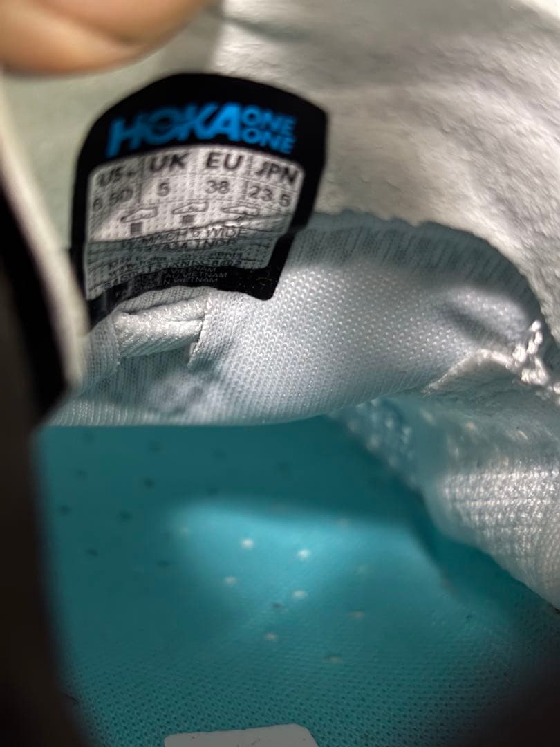 HOKA マッハ6 23.5cm ワイド　試着程度　極美品