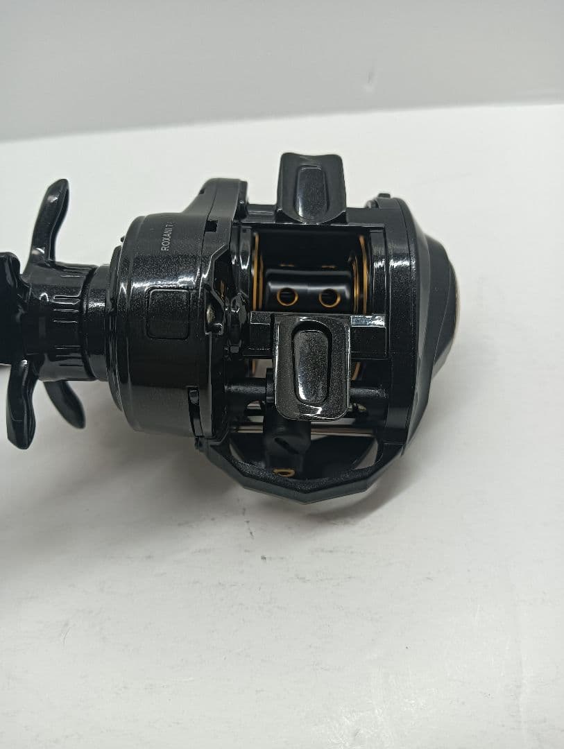 アブ ロキサーニ7 L 左　替えシャロースプール付き