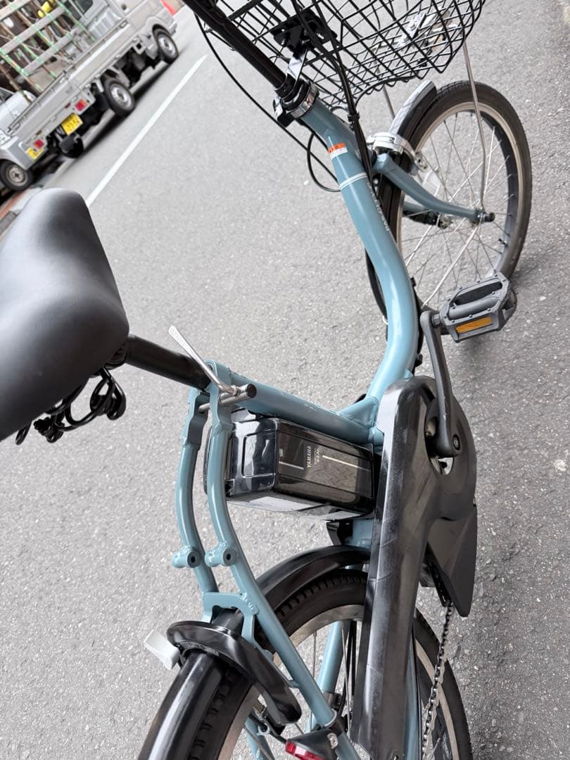 大阪府　ヤマハ　電動アシスト自転車 ブルー 前面バスケット付き