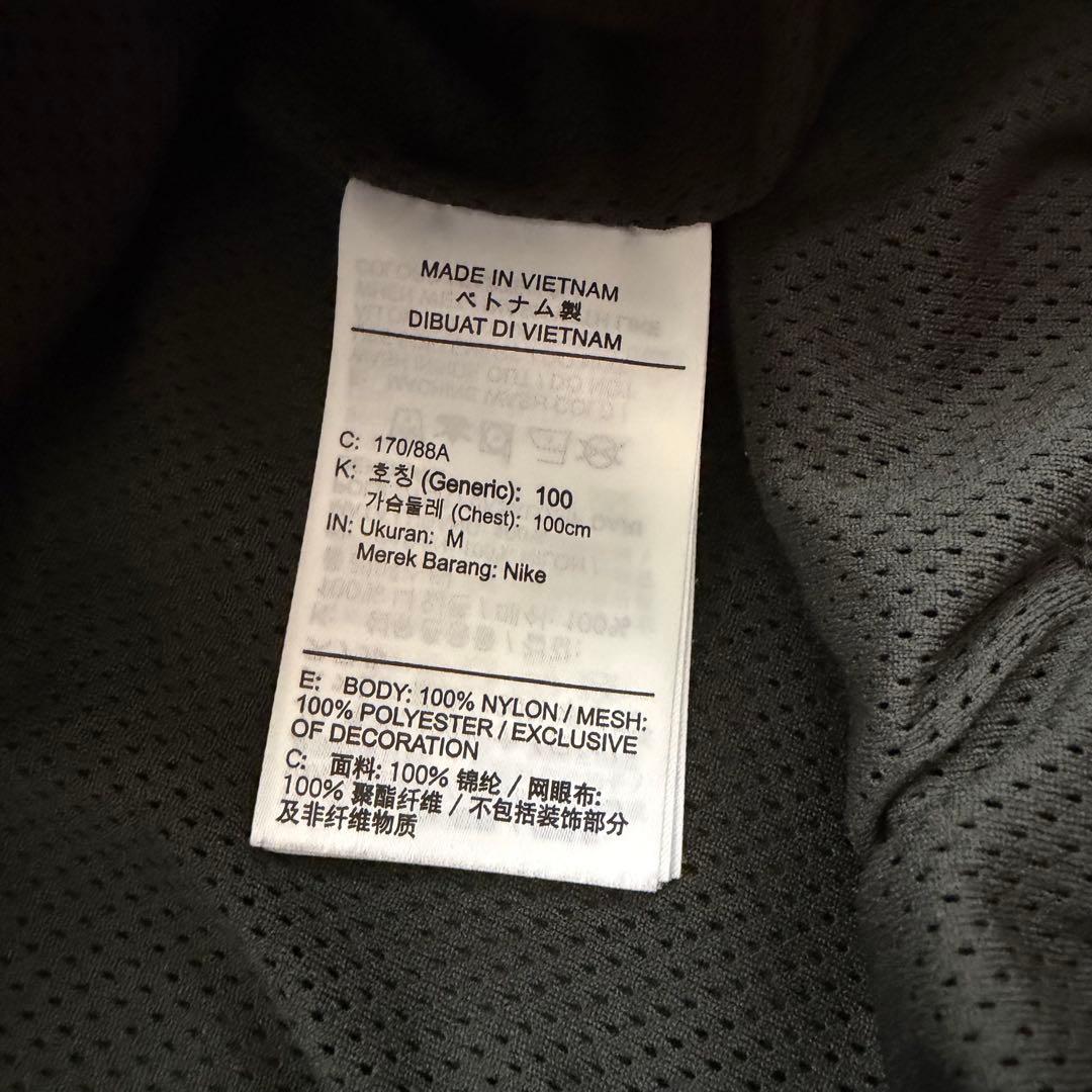 24-25 リバプールFC NIKE製 ウィンドランナー アノラックジャケット
