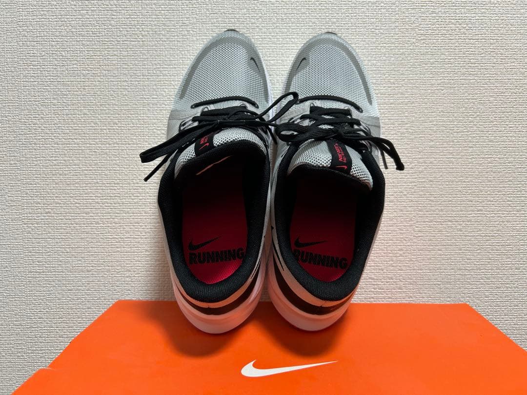 【新品未使用】NIKE QUEST4 DA105 007 26cm