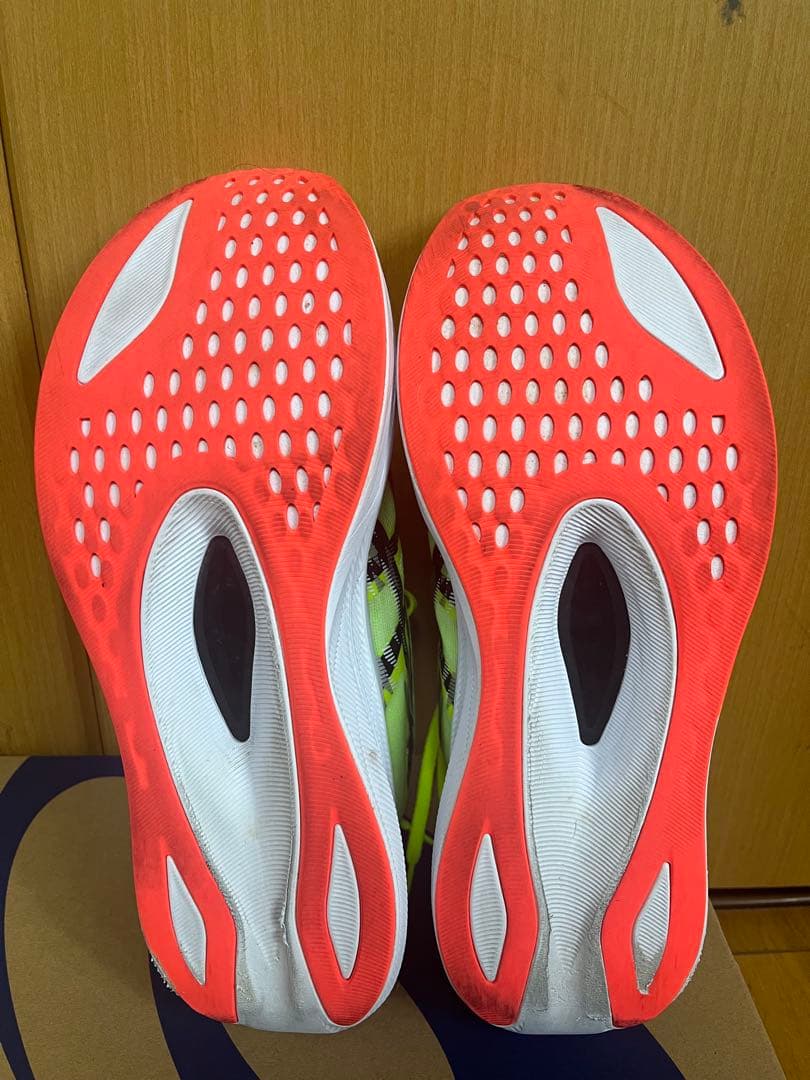 asics マジックスピード4 27.5cm