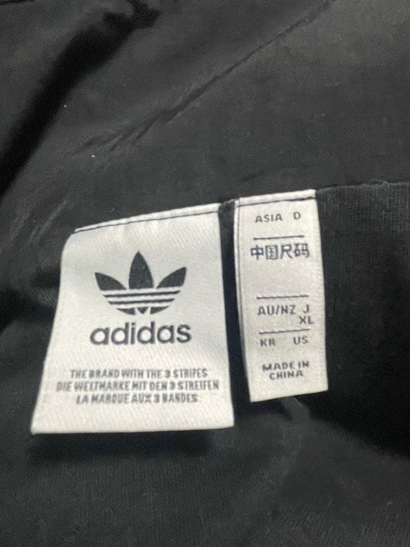 adidas ブラックジャケット XL