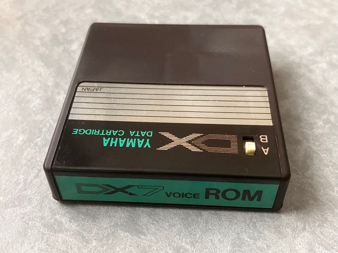 Yamaha DX7カートリッジ VRC-102