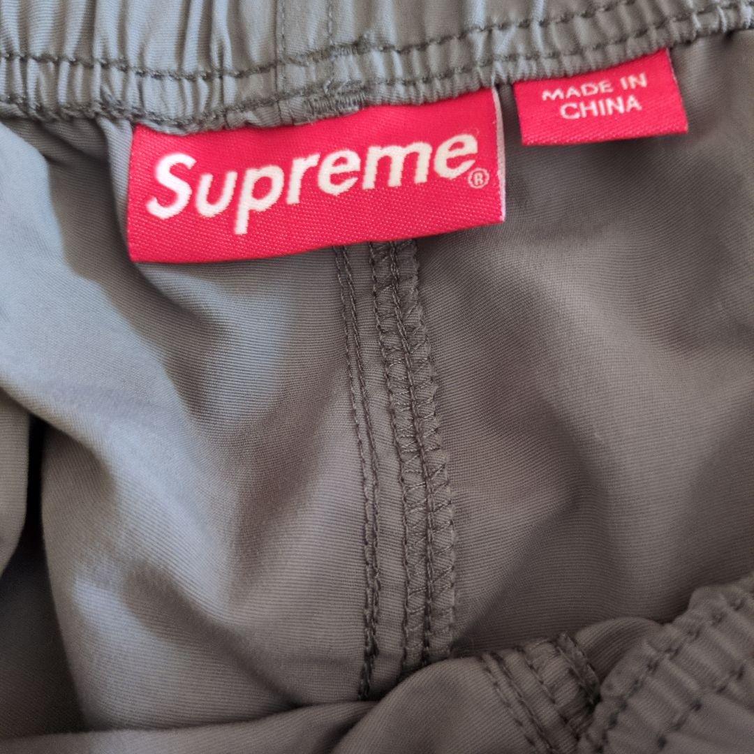 Supreme グレー カジュアルサイクルパンツ