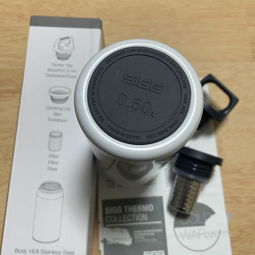 新品　SIGG THERMO 保温 保冷　WWF パンダ　水筒　0.5L