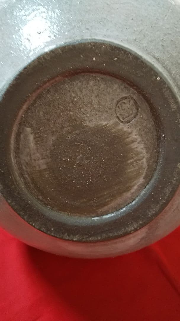陶器の壺