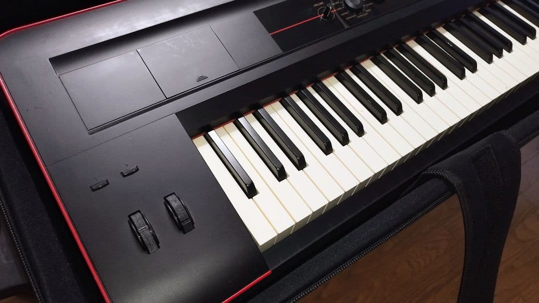 KORG KROSS 88(純正ペダル・GATORセミハードケース付)