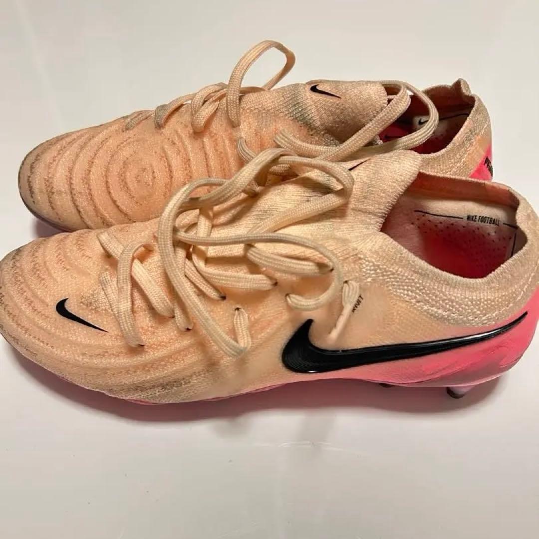 Nike ファントムGX2エリート