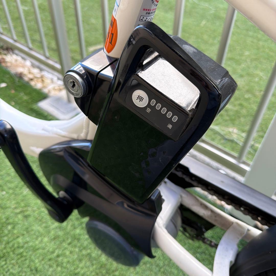電動アシスト自転車 チャイルドシート付き ホワイト