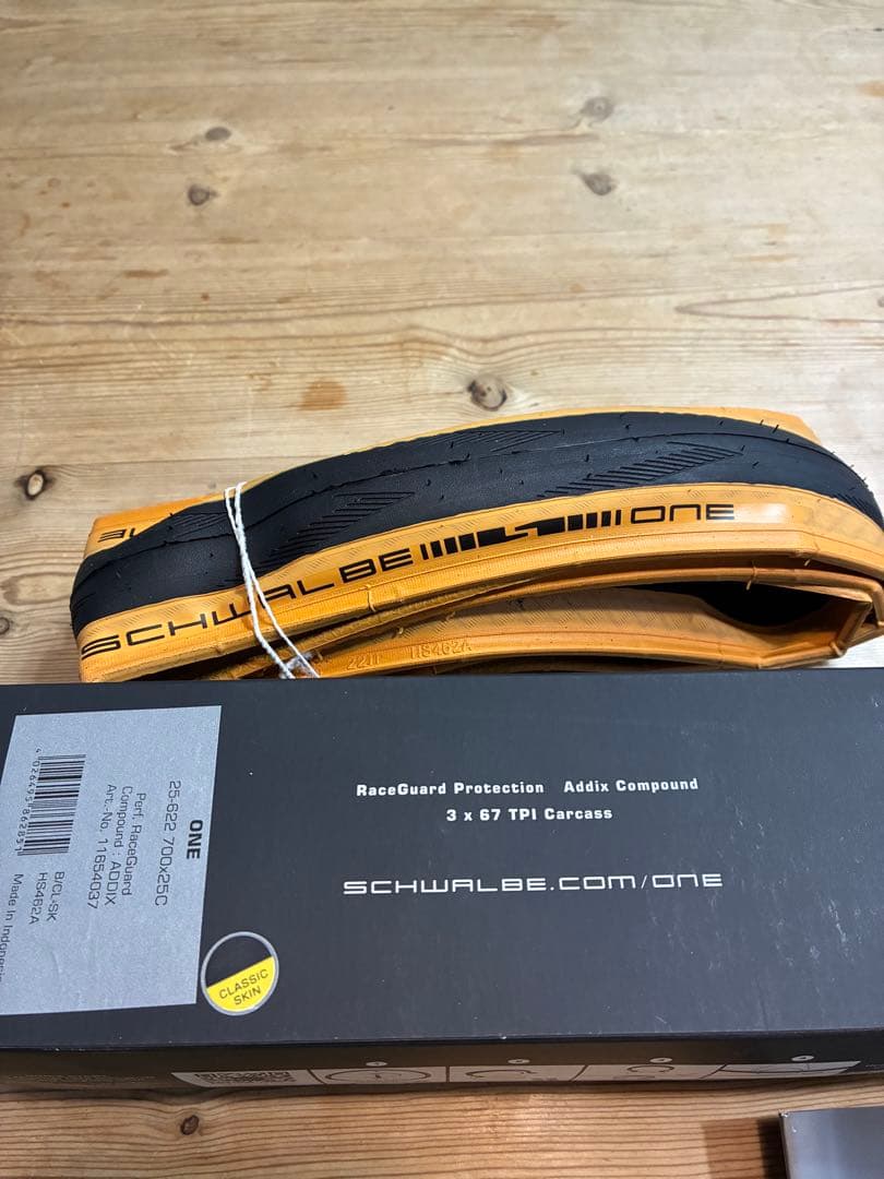 SCHWALBE ONE 700x25C タイヤ　2本セット