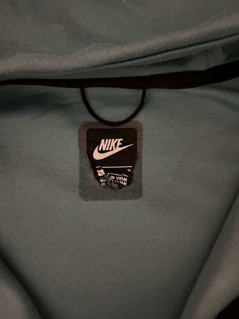 Nike テックフリース