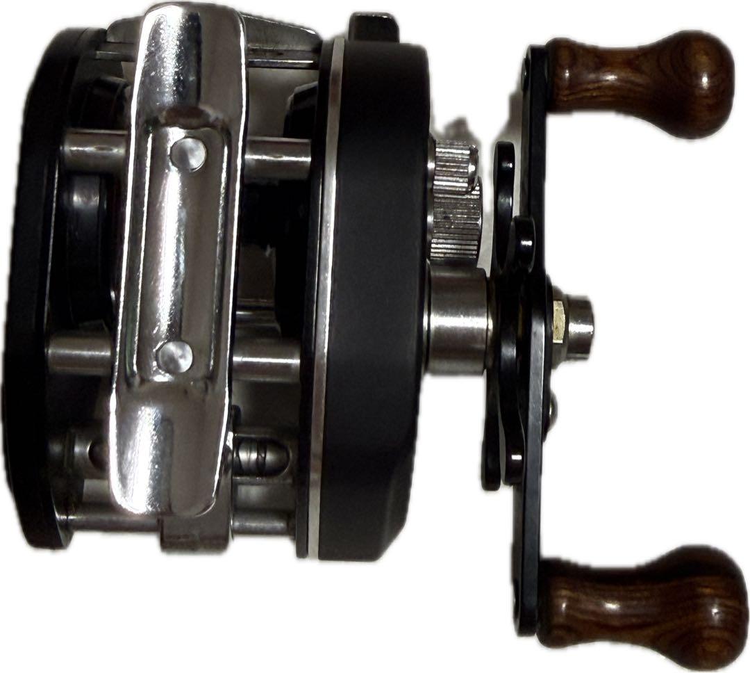 DAIWA Pantom SM-10 ベイトリール