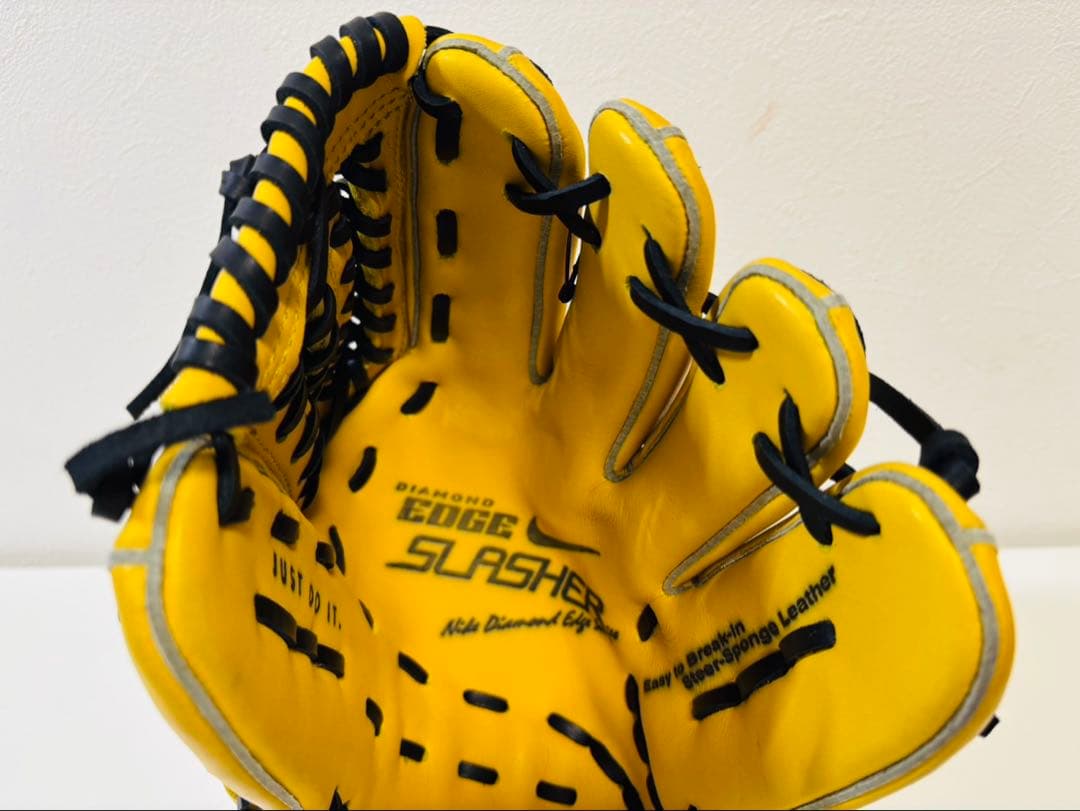 NIKE 軟式グローブ DIAMOND EDGE SLASHER イエロー