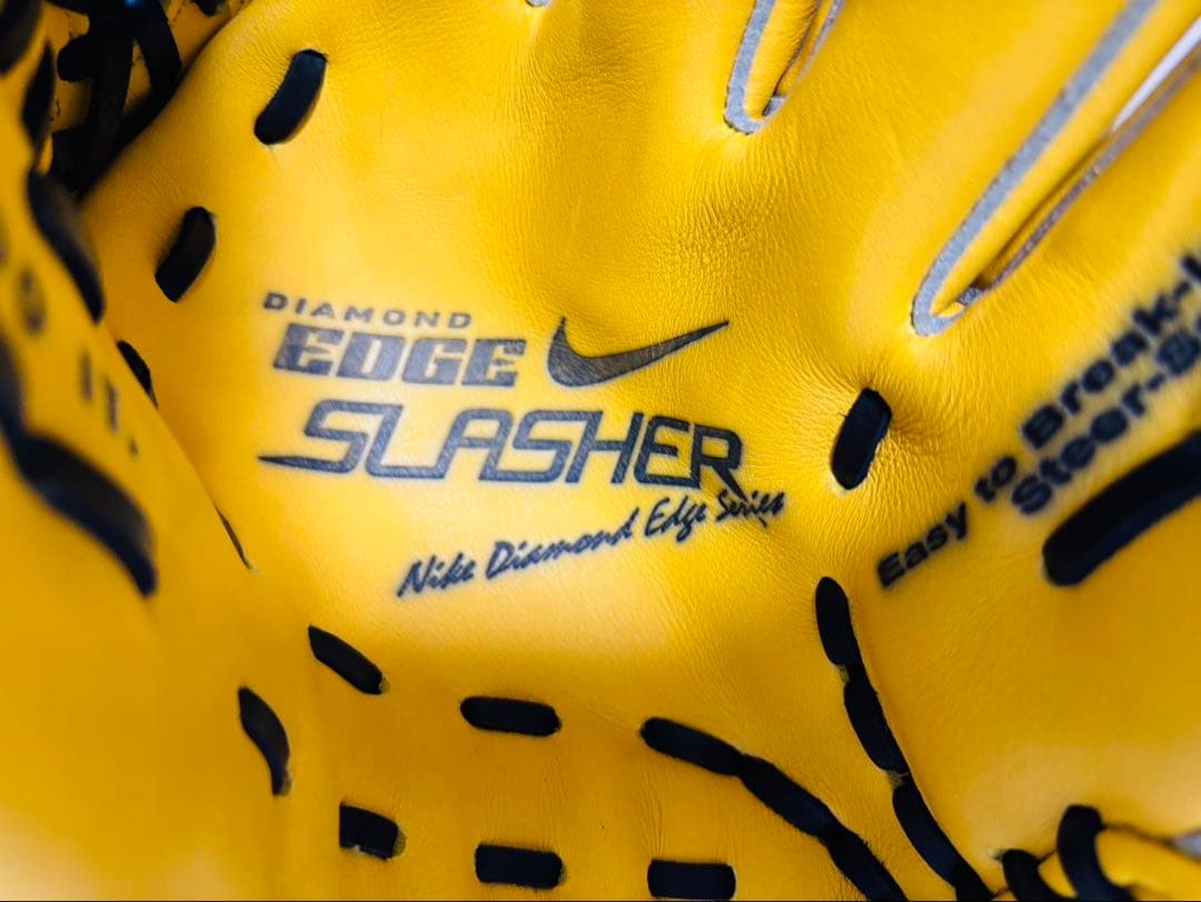 NIKE 軟式グローブ DIAMOND EDGE SLASHER イエロー