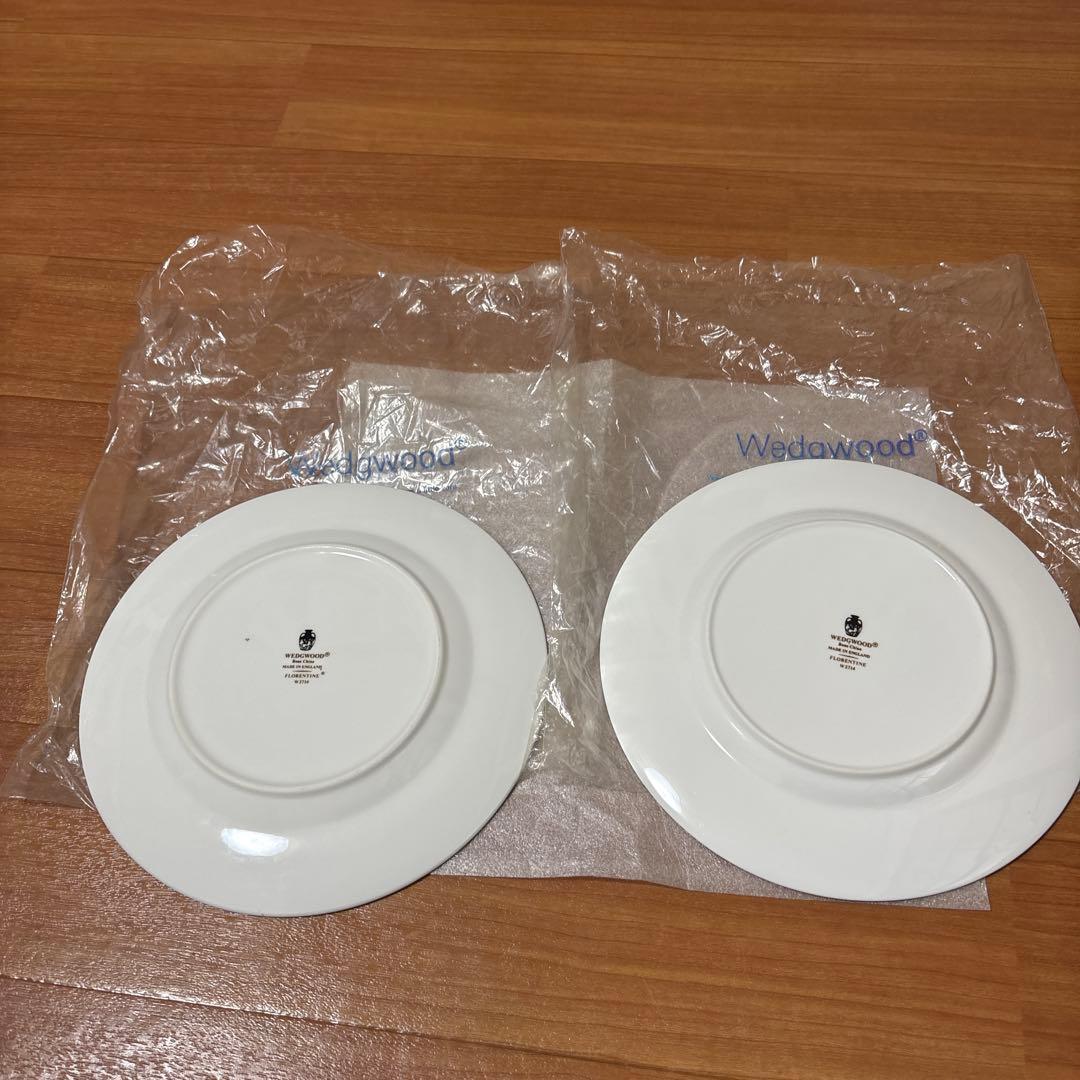 未使用品　wedgewood フロレンティーン20cm ２枚セット