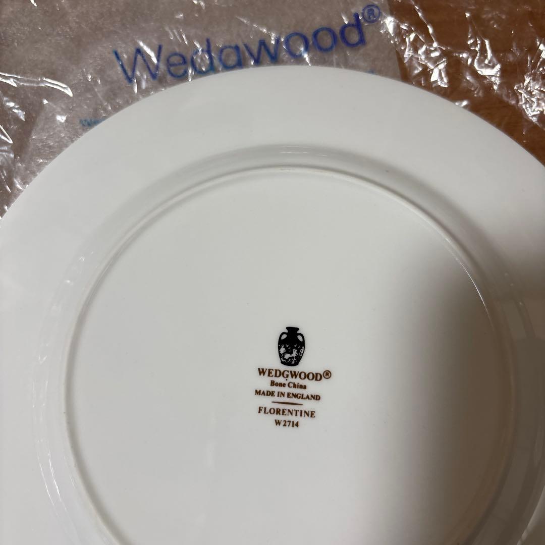 未使用品　wedgewood フロレンティーン20cm ２枚セット