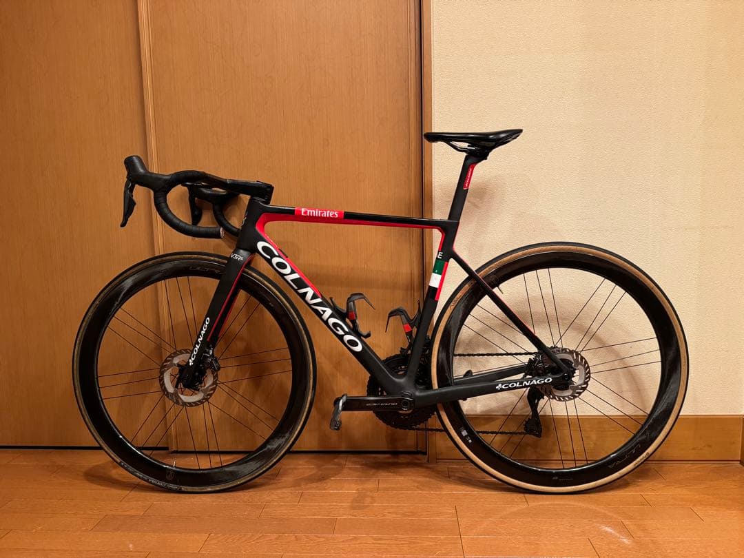 コルナゴ v3rs UAE TEAM Emirates 限定モデル