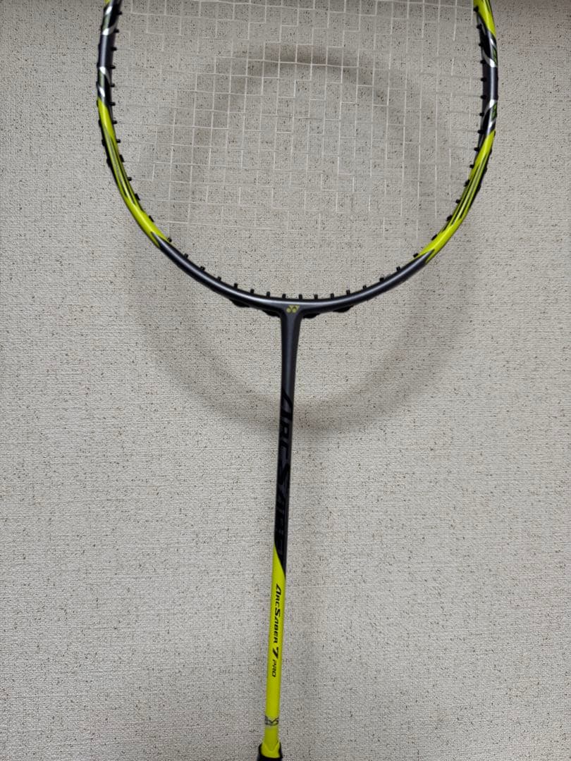 【美品】アークセイバー7プロ 4UG5 YONEX バドミントンラケット