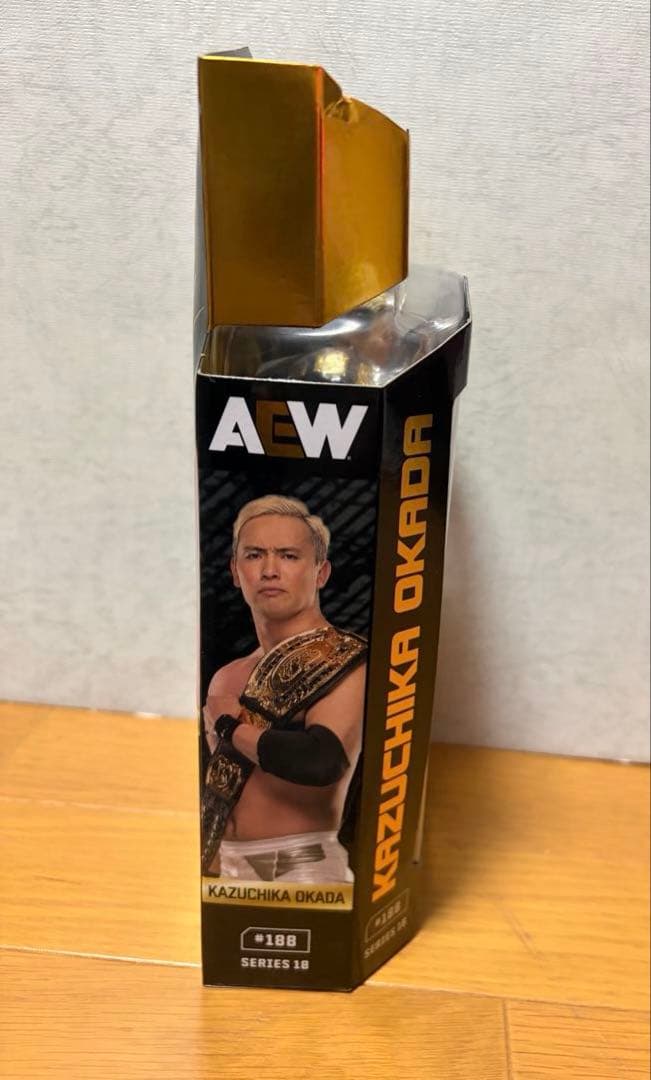 オカダカズチカ　フィギュア　AEW 新日本プロレス　開封品