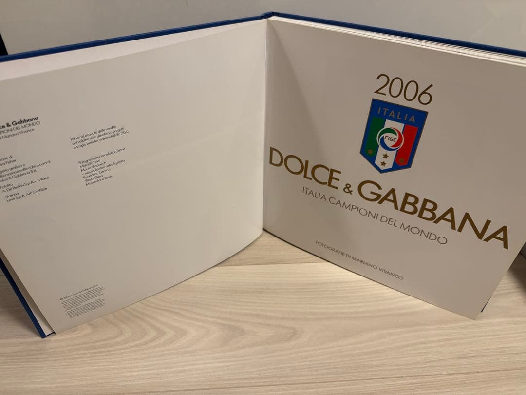 【値下げしました❗️】15万→10万　 2006年W杯イタリア代表優勝記念品