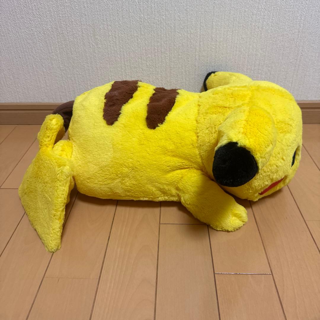 2010年 ポケモンセンター限定 ぬいぐるみ(大) くったりピカチュウ