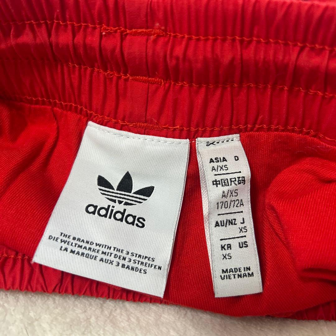 adidas originals 赤 ジャージ トラックパンツ