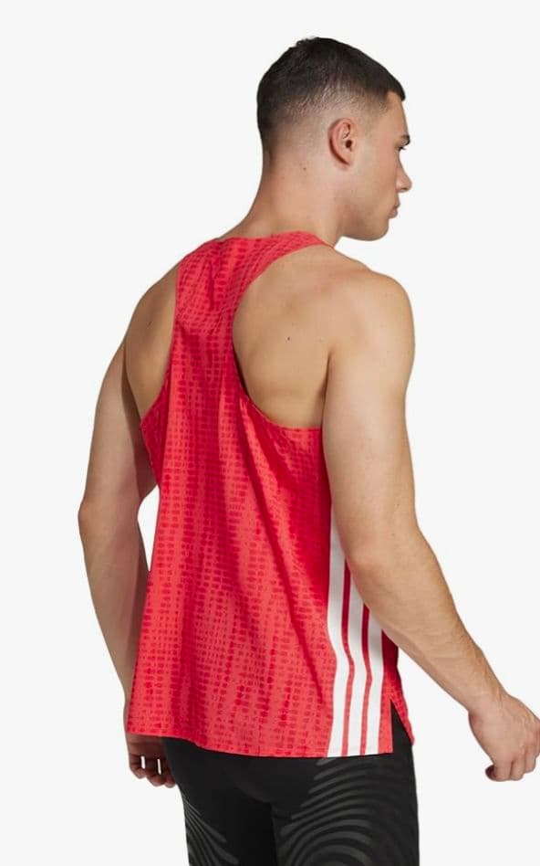 adidas ランニング シングレット 赤　2025春夏 サイズM