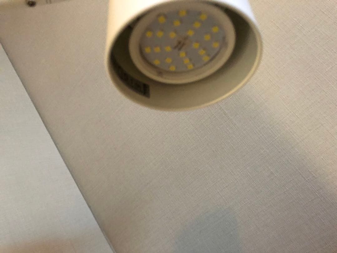 IKEA デスクライト　LED電球付