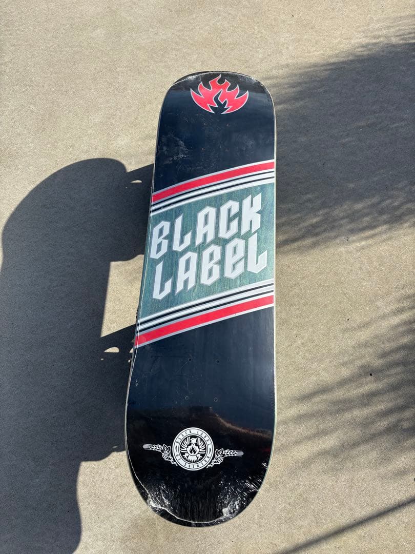 BLACK LABEL スケートボードデッキ　8.5インチ