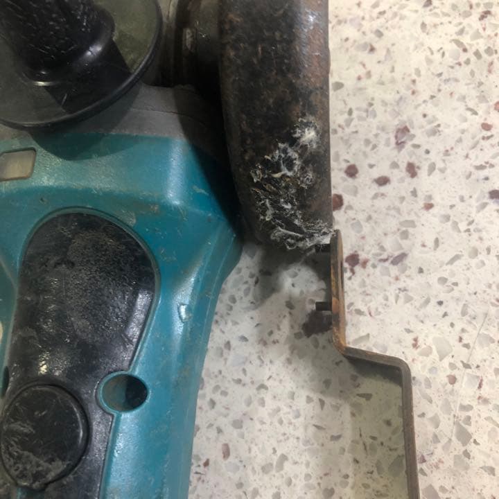 マキタディスクグラインダー GA400D中古動作品難ありmakita14.4v