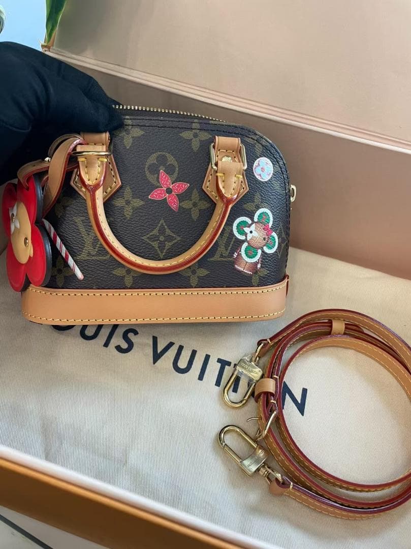 良品Louis Vuitton Mini Bag フラワーモチーフ