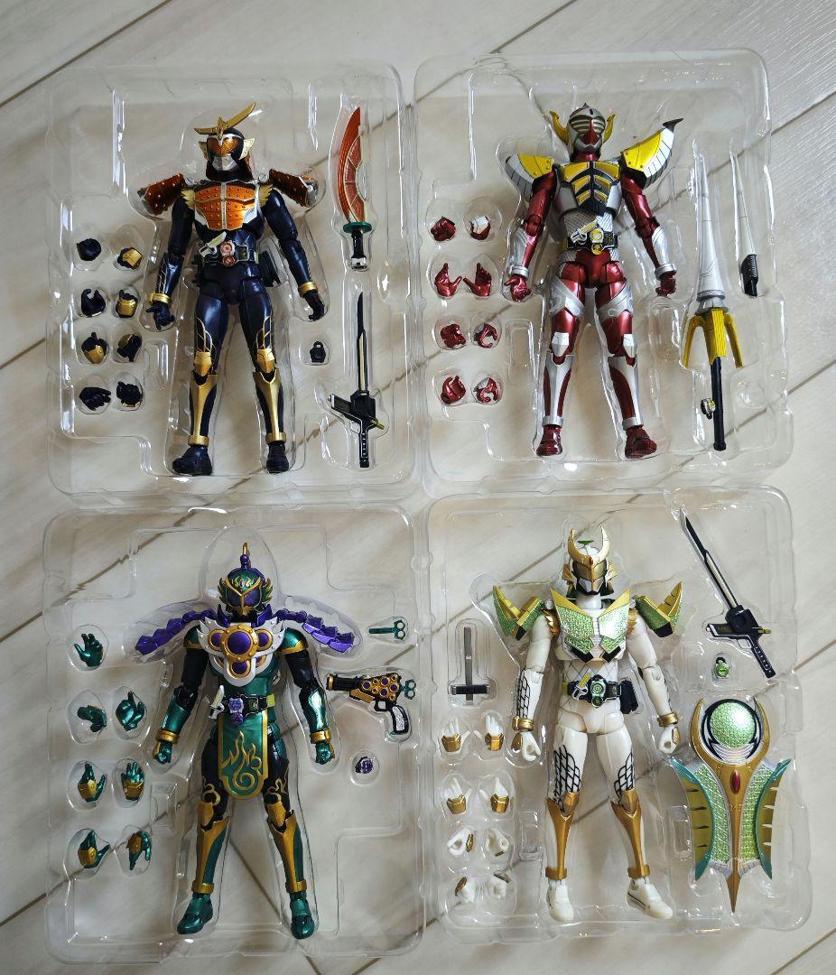 S.H.Figuarts 仮面ライダー鎧武 バロン 龍玄 斬月